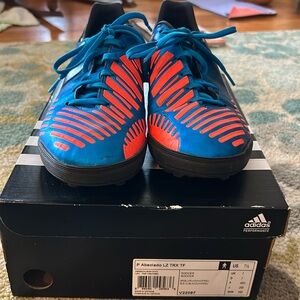 Adidas Predator Indoor Soccer Cleats men’s size 7.5 like new